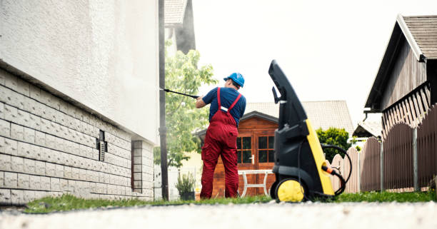 Lakewood Clu, MI Pressure Washing Services Company